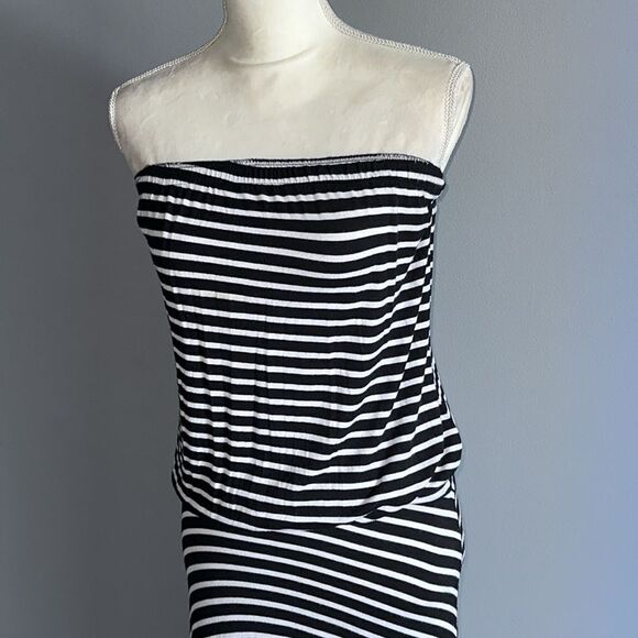 Veronica M. Striped Strapless Dress! - Picture 4 of 14